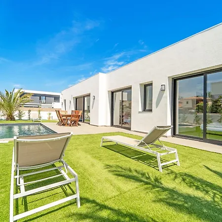 Welcs 167 Emp Con Piscina Privada Empuriabrava